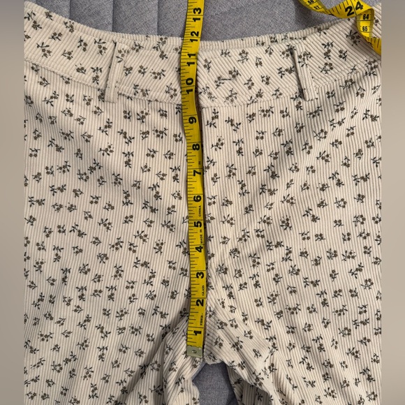 Delilah Floral Corduroy Pants - Picture 6 of 7